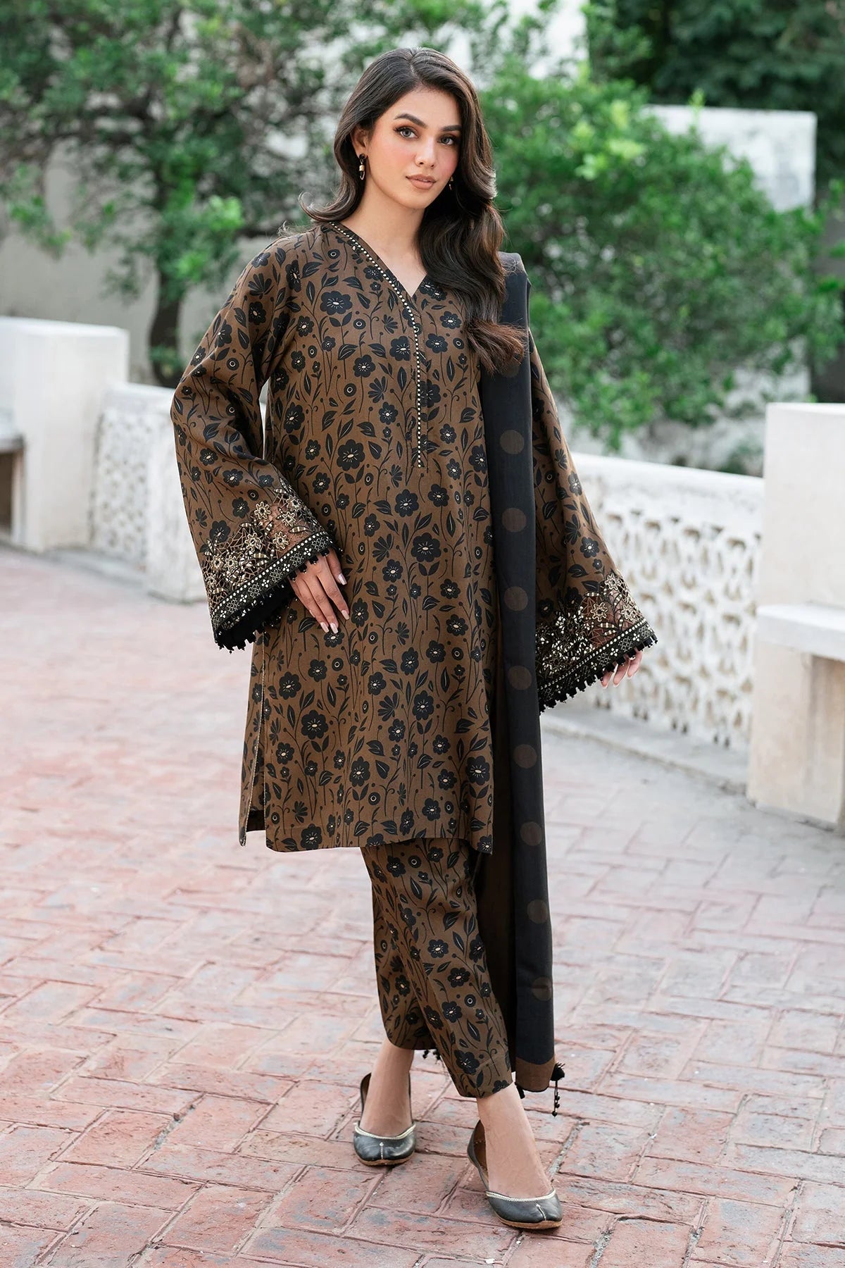 BAROQUE - 3PC KARANDI PRINTED SHIRT WITH PRINTED DUPATTA AND TROUSER - HZG1869