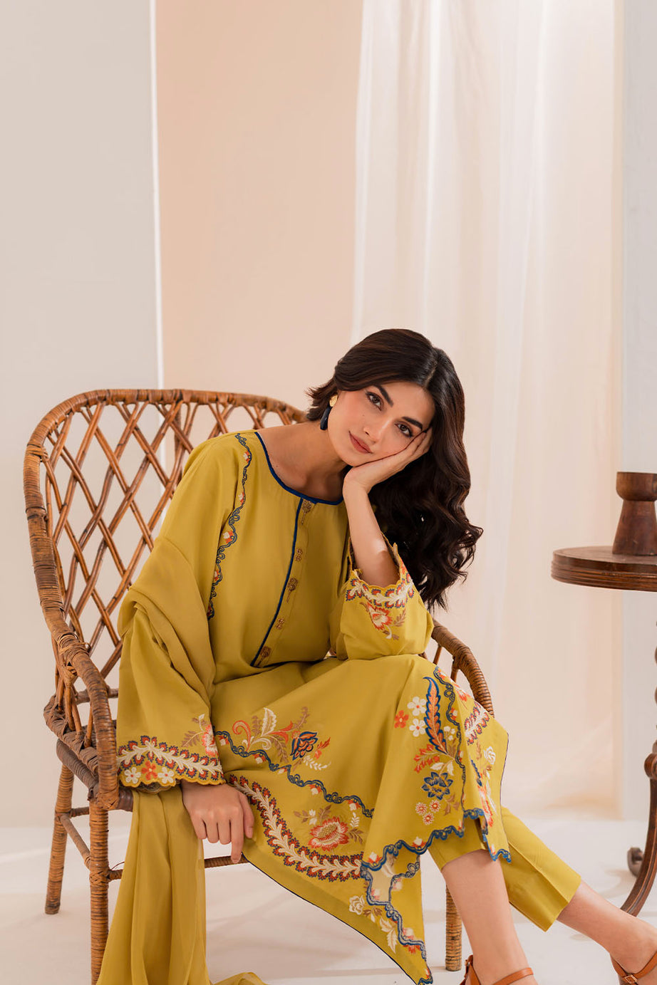 3PC DANAK EMBROIDERED SHIRT EMBROIDERED DANAK SHAWL AND PLAIN TROUSER 746-RR
