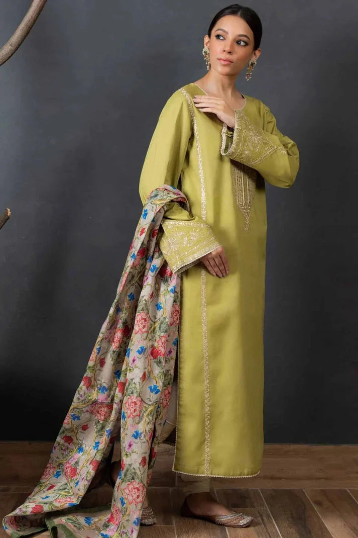 LAWN 3PC EMBROIDERED SHIRT PLAIN TROUSER (D-PATCH) PRINTED DUPATA D-53