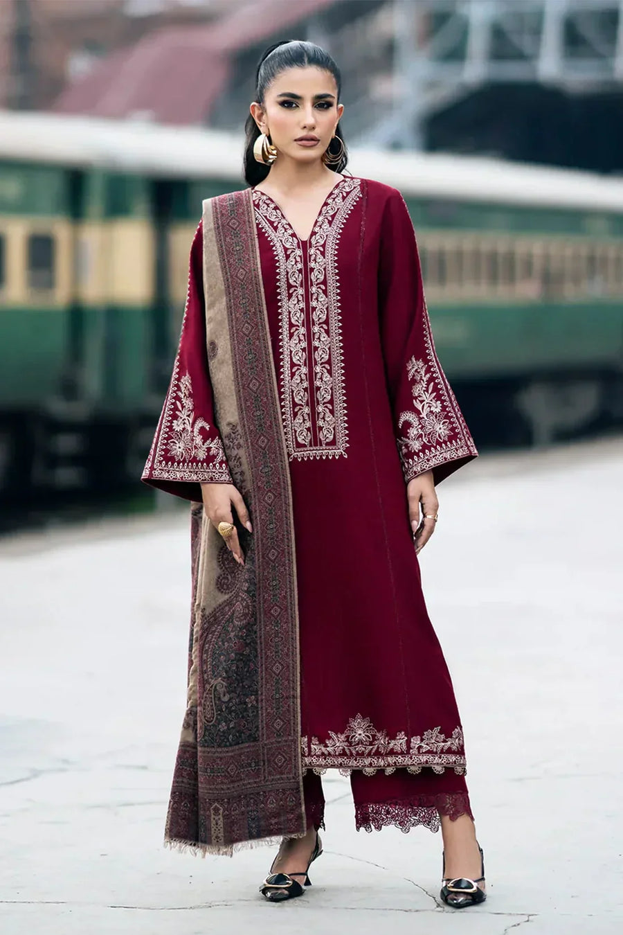3PC DANAK EMBORIDED SHIRT PLAIN TROUSER EMBORIDED DANAK SHAWL    111-RR