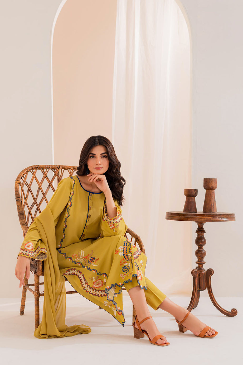 3PC DANAK EMBROIDERED SHIRT EMBROIDERED DANAK SHAWL AND PLAIN TROUSER 746-RR