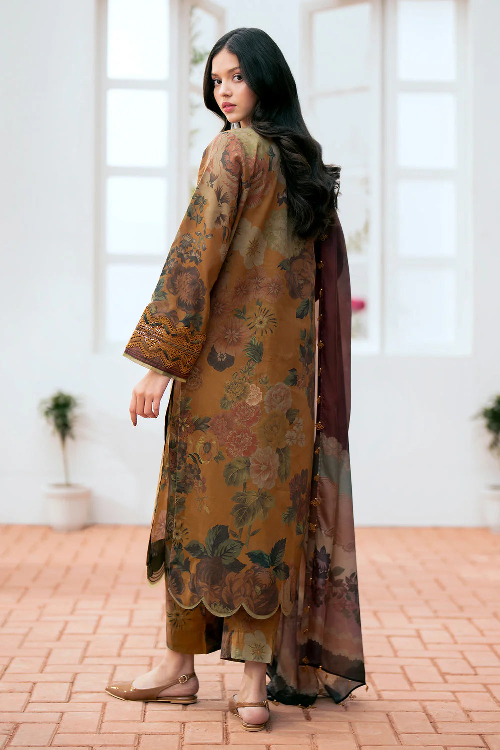 BAROQUE - 3PC KARANDI PRINTED SHIRT WITH RINTED DUPATTA AND TROUSER - HZG1880